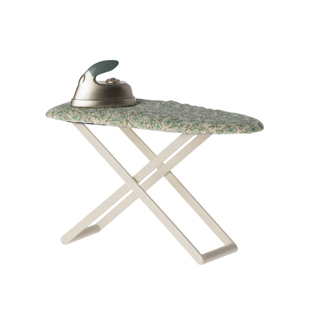 Maileg - Iron and Ironing Board - For Mice