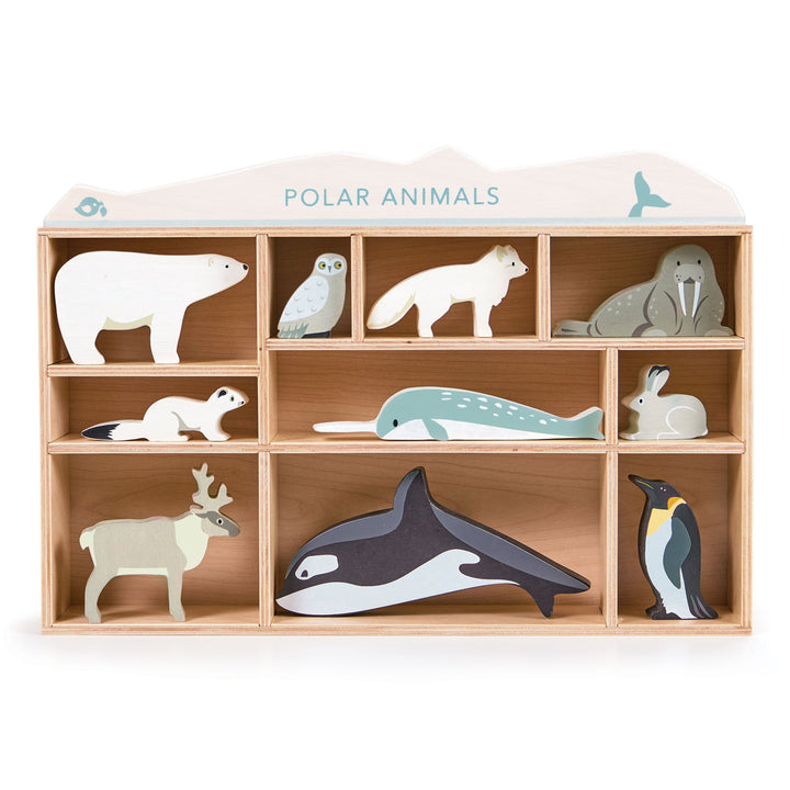 10 Wooden Polar Animals + Shelf