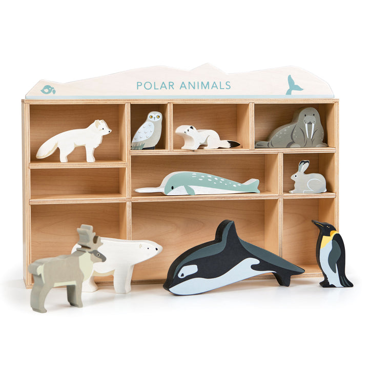 10 Wooden Polar Animals + Shelf